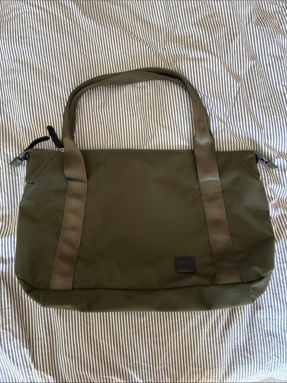 Bellroy Classic Tote in Olive - Picture 9 of 13